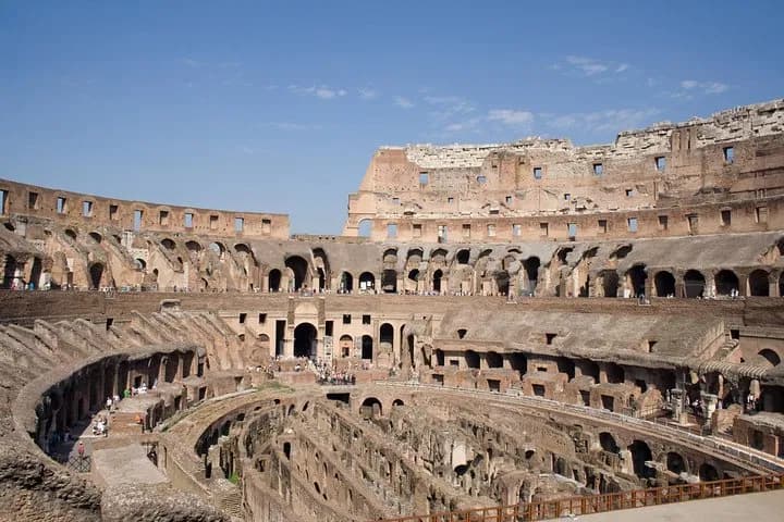 Colosseum Guided Tour with Roman Forum & Palatine Hill — photo 3