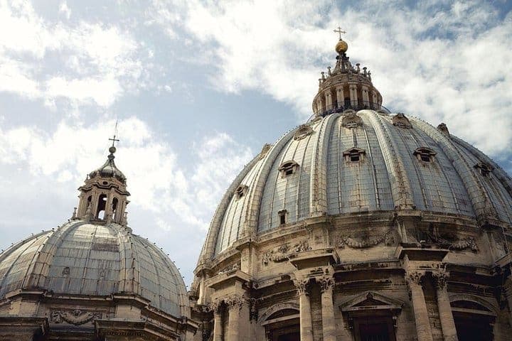 St. Peter’s Basilica Guided Tour with Papal Catacombs & Dome — photo 2
