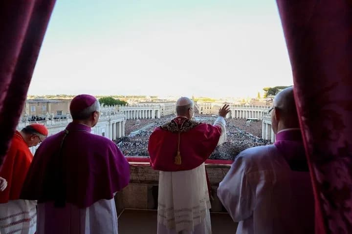 Rome Wednesday Papal Audience with Guided Assistance and Seating — photo 2