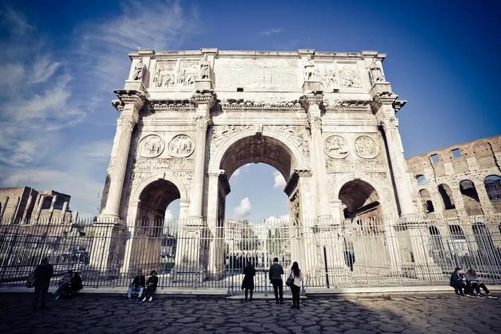 Colosseum Guided Tour with Roman Forum & Palatine Hill — photo 9