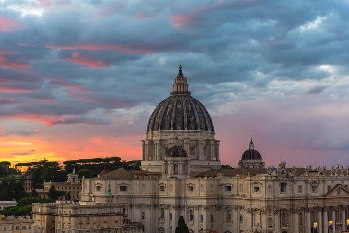 St. Peter’s Basilica Guided Tour with Papal Catacombs & Dome — photo 6
