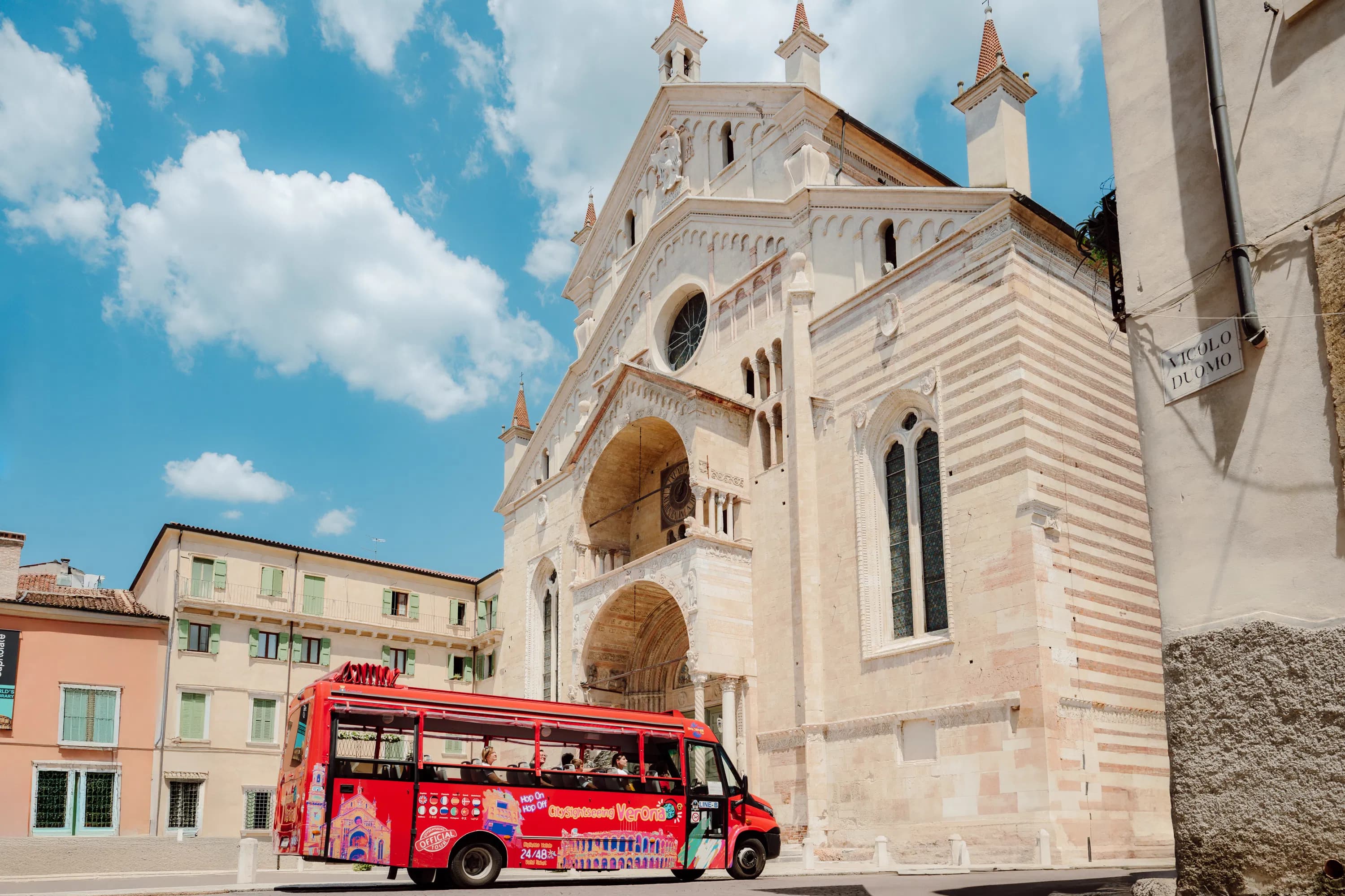 Verona City Hop-on Hop-off Tour — photo 3