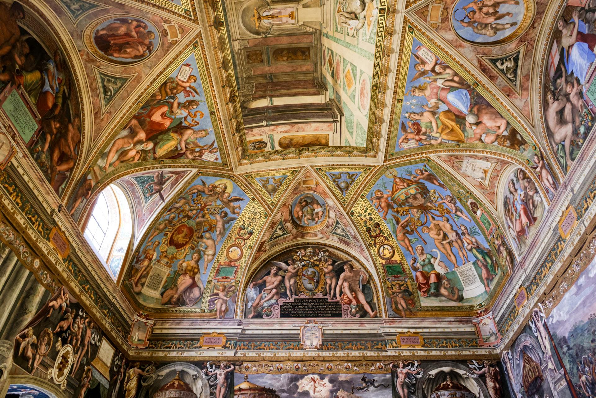 The Sistine Chapel: What You're Actually Looking At on Michelangelo's Ceiling